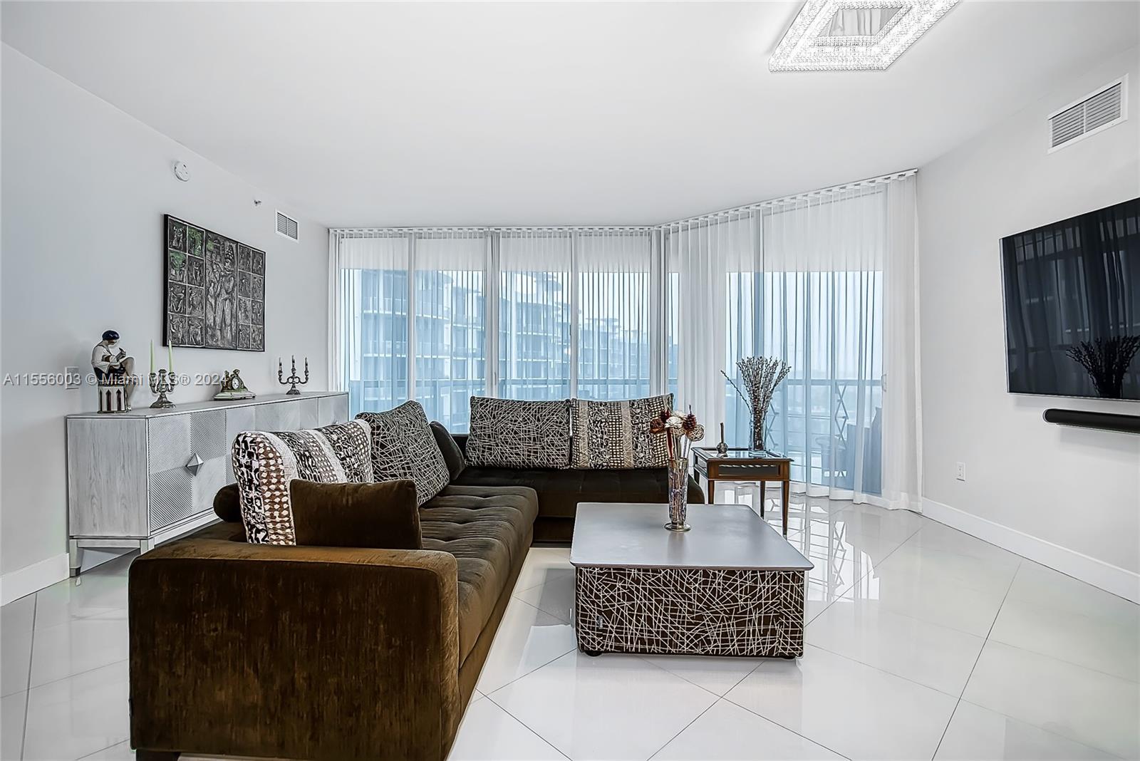 3131 NE 188th St 1-1104, Aventura, Florida 33180, 2 Bedrooms Bedrooms, ,2 BathroomsBathrooms,Residential,For Sale,3131 NE 188th St 1-1104,A11556003