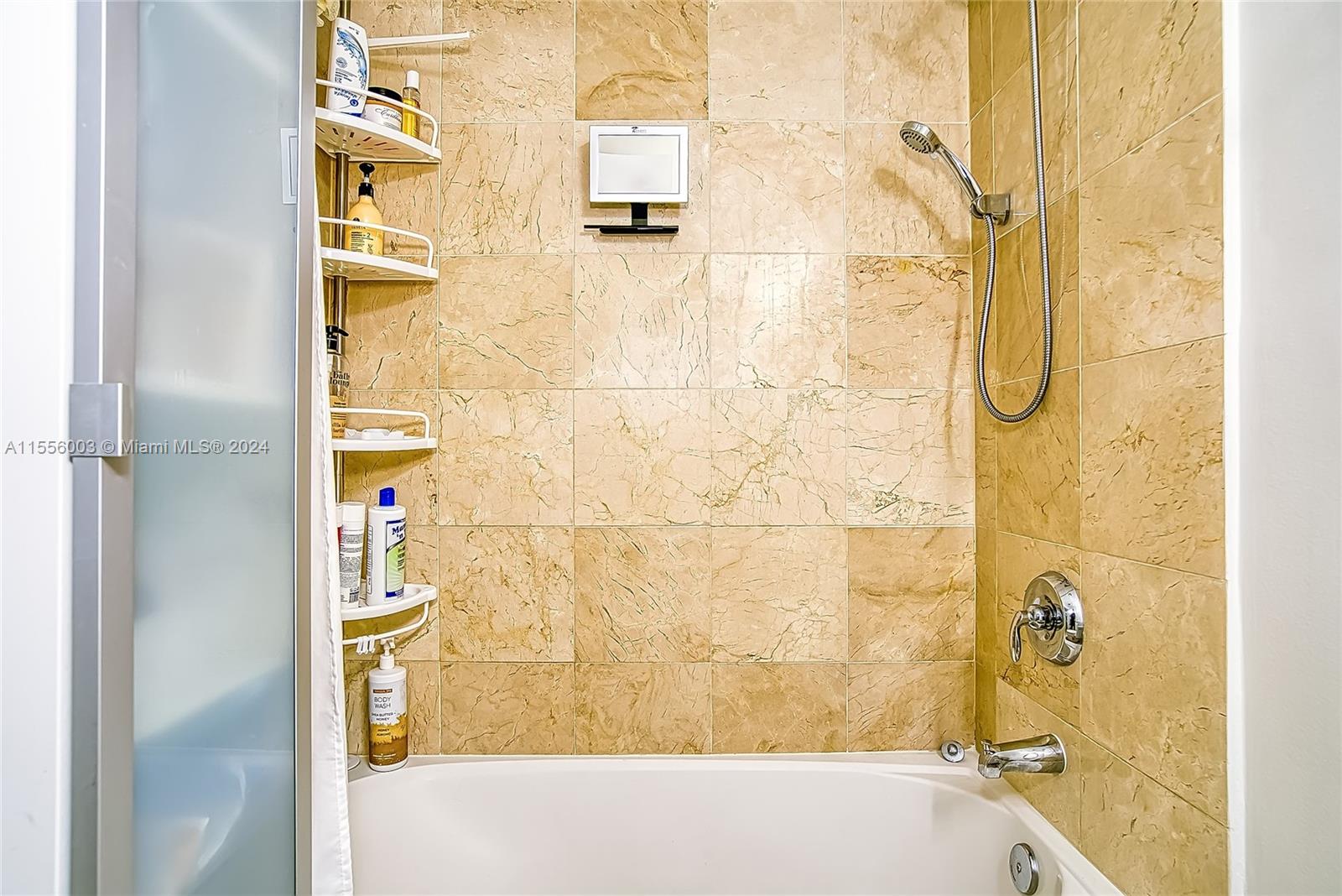 3131 NE 188th St 1-1104, Aventura, Florida 33180, 2 Bedrooms Bedrooms, ,2 BathroomsBathrooms,Residential,For Sale,3131 NE 188th St 1-1104,A11556003