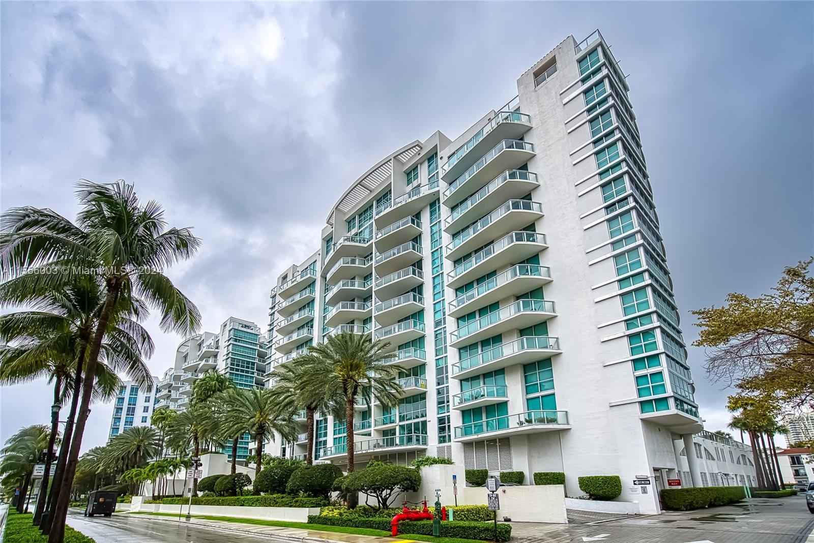 3131 NE 188th St 1-1104, Aventura, Florida 33180, 2 Bedrooms Bedrooms, ,2 BathroomsBathrooms,Residential,For Sale,3131 NE 188th St 1-1104,A11556003