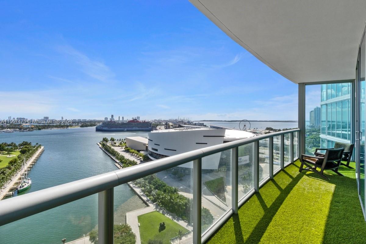 888 Biscayne Blvd 1809, Miami, Florida 33132, 2 Bedrooms Bedrooms, ,2 BathroomsBathrooms,Residentiallease,For Rent,888 Biscayne Blvd 1809,A11557475