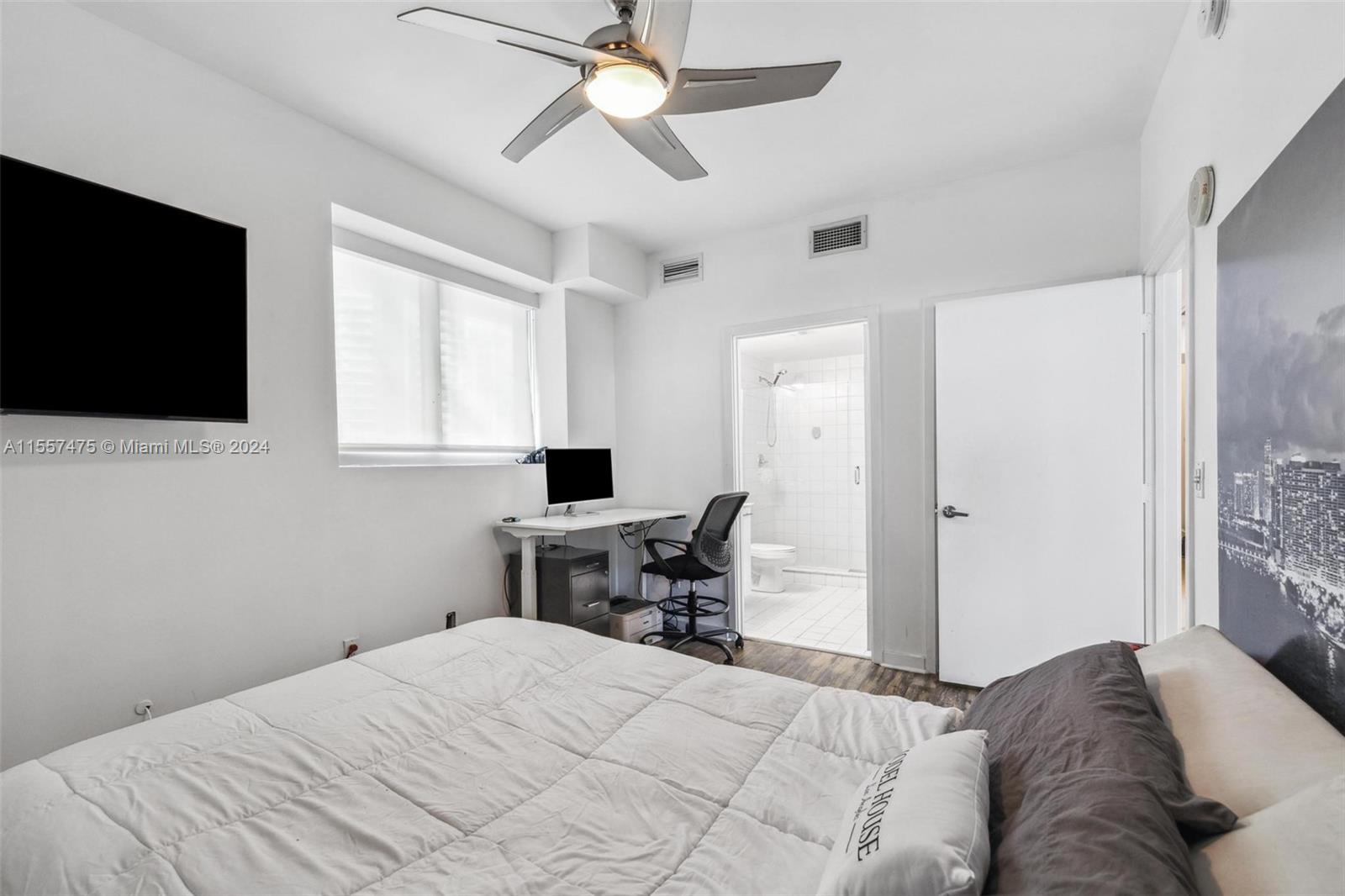 888 Biscayne Blvd 1809, Miami, Florida 33132, 2 Bedrooms Bedrooms, ,2 BathroomsBathrooms,Residentiallease,For Rent,888 Biscayne Blvd 1809,A11557475