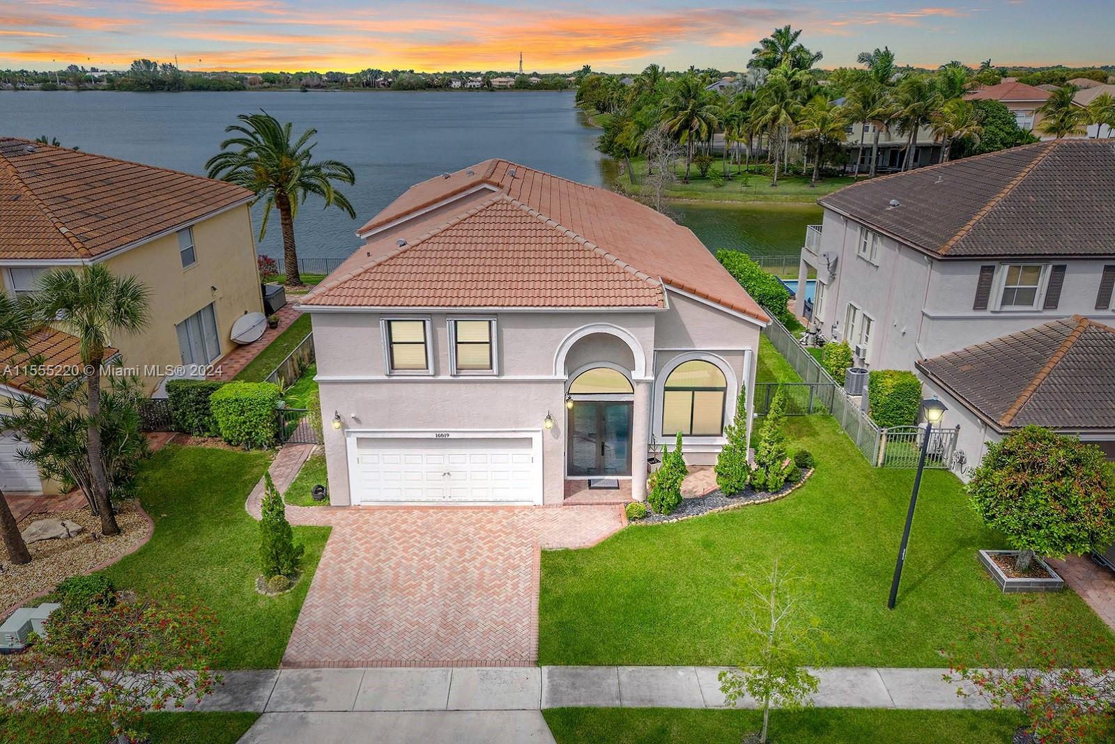 16819 SW 16th St, Pembroke Pines, Florida 33027, 4 Bedrooms Bedrooms, ,3 BathroomsBathrooms,Residential,For Sale,16819 SW 16th St,A11555220