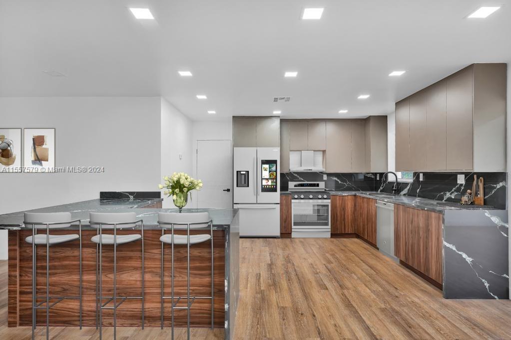 17815 NE 7th Ct, Miami, Florida 33162, 3 Bedrooms Bedrooms, ,2 BathroomsBathrooms,Residentiallease,For Rent,17815 NE 7th Ct,A11557579