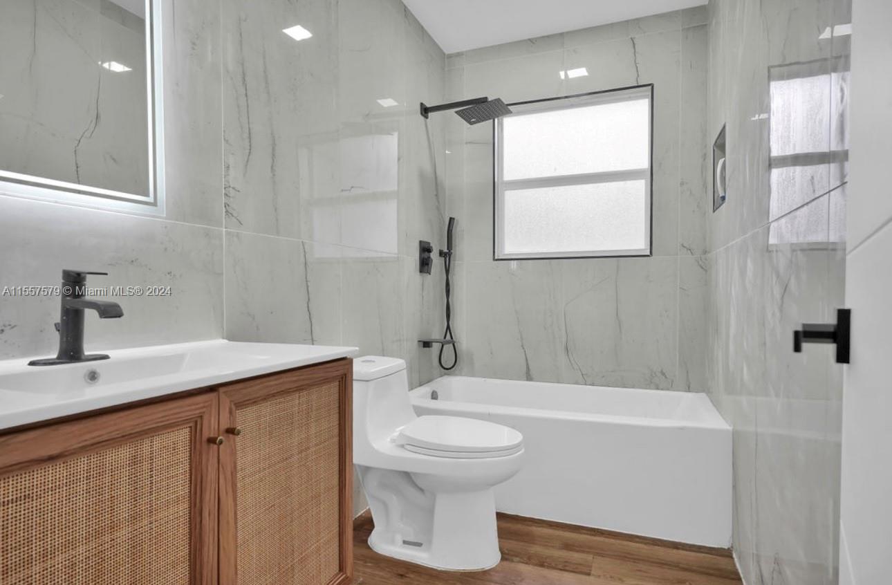 17815 NE 7th Ct, Miami, Florida 33162, 3 Bedrooms Bedrooms, ,2 BathroomsBathrooms,Residentiallease,For Rent,17815 NE 7th Ct,A11557579