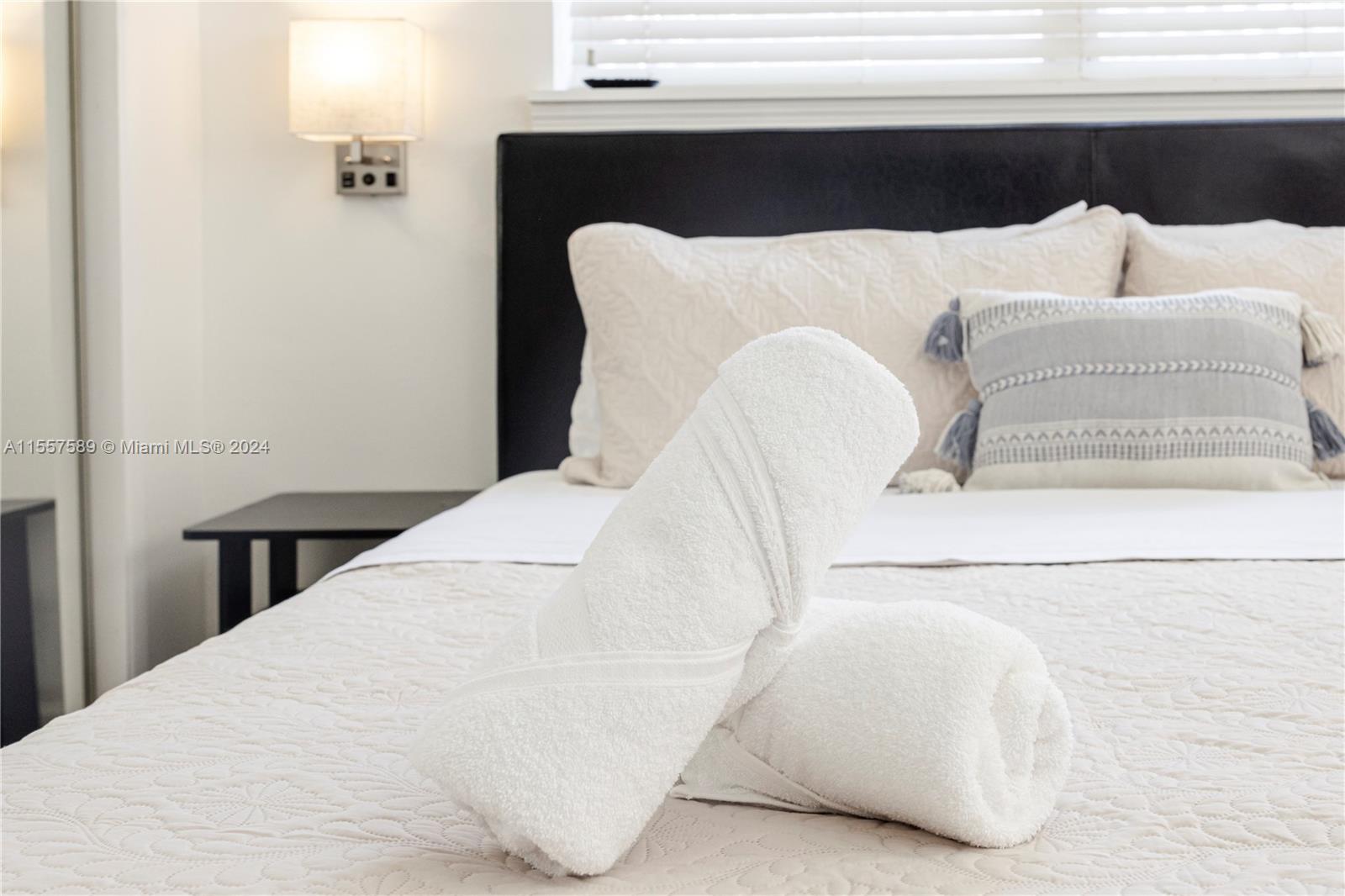 2565 NE 214th St 0, Miami, Florida 33180, 5 Bedrooms Bedrooms, ,2 BathroomsBathrooms,Residentiallease,For Rent,2565 NE 214th St 0,A11557589