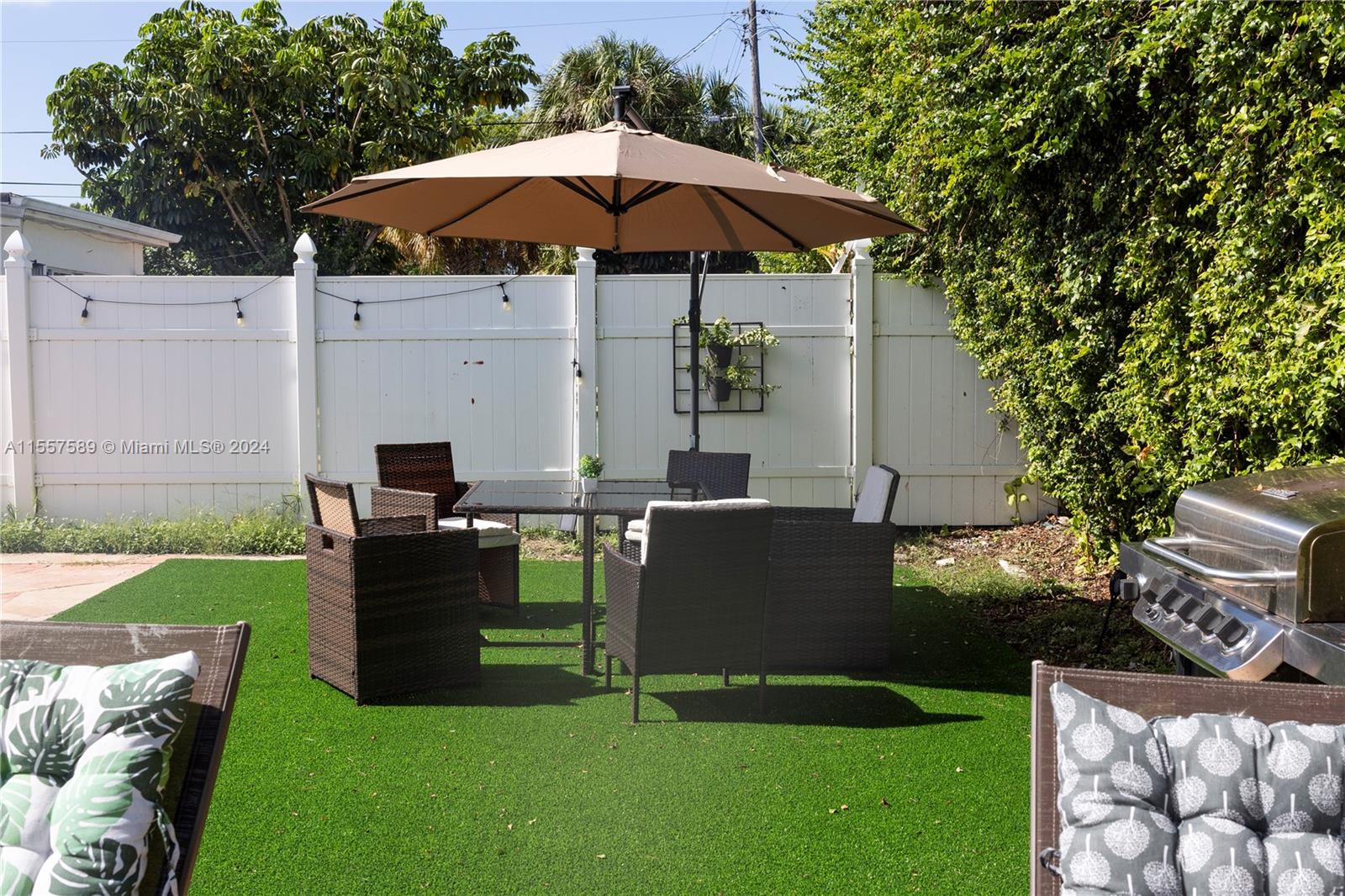 2565 NE 214th St 0, Miami, Florida 33180, 5 Bedrooms Bedrooms, ,2 BathroomsBathrooms,Residentiallease,For Rent,2565 NE 214th St 0,A11557589