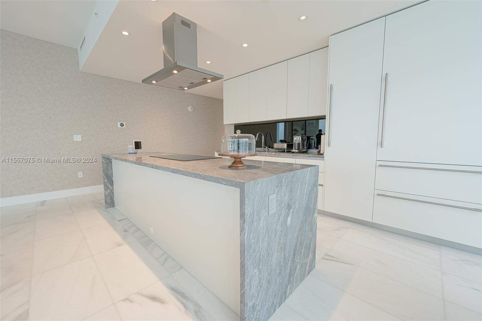 700 NE 26th Ter 4901, Miami, Florida 33137, 4 Bedrooms Bedrooms, ,4 BathroomsBathrooms,Residentiallease,For Rent,700 NE 26th Ter 4901,A11557075