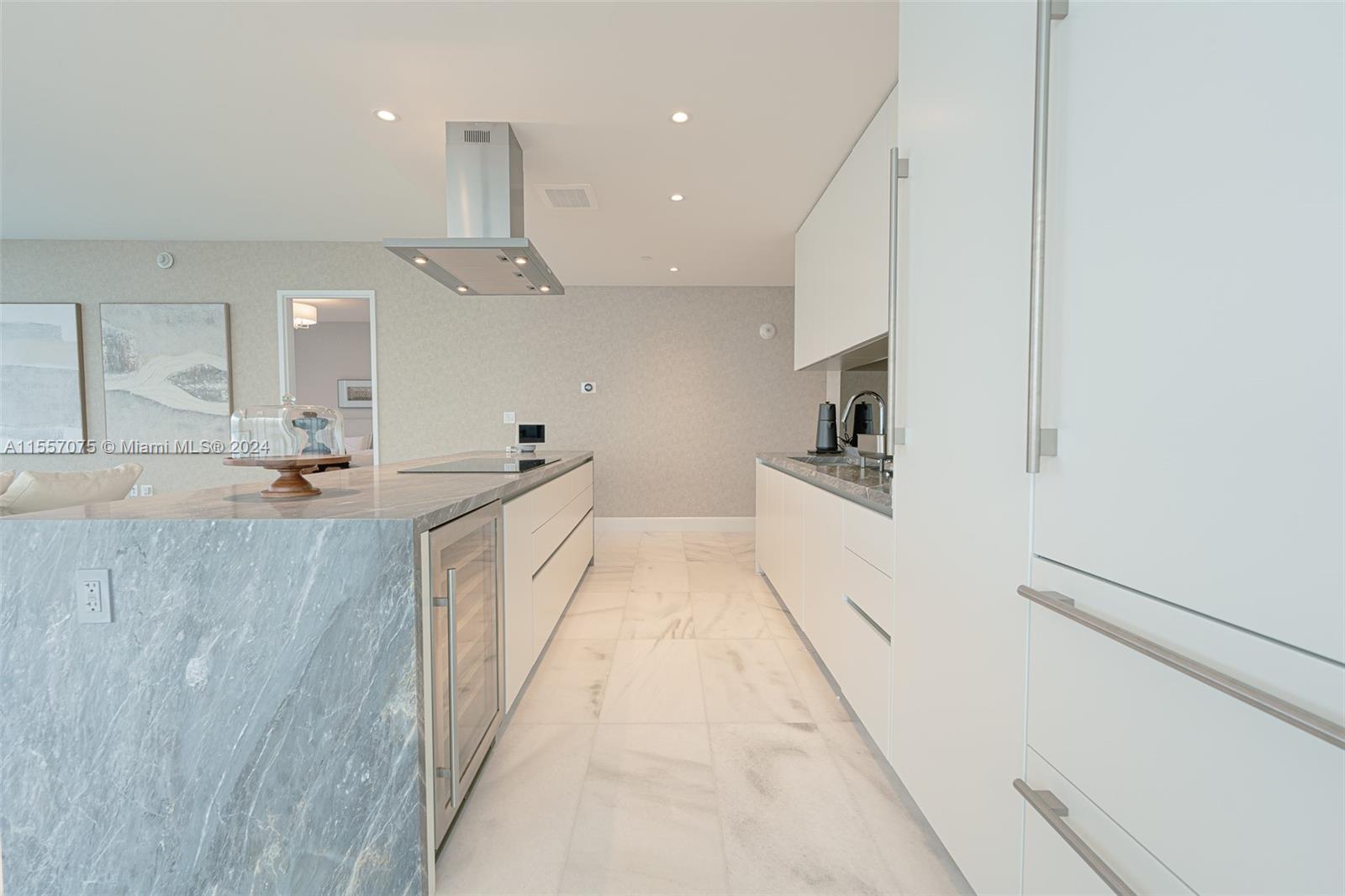 700 NE 26th Ter 4901, Miami, Florida 33137, 4 Bedrooms Bedrooms, ,4 BathroomsBathrooms,Residentiallease,For Rent,700 NE 26th Ter 4901,A11557075