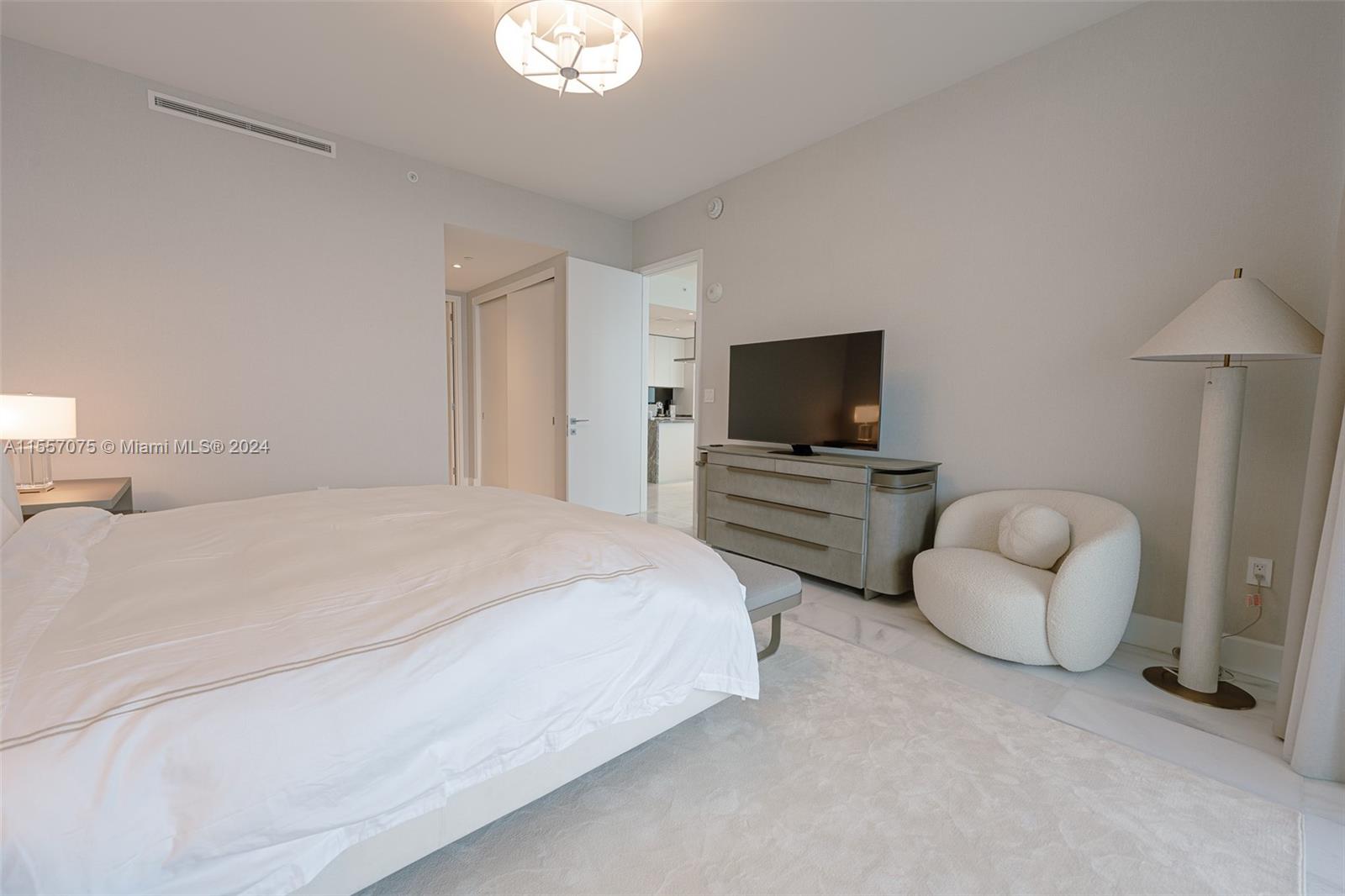 700 NE 26th Ter 4901, Miami, Florida 33137, 4 Bedrooms Bedrooms, ,4 BathroomsBathrooms,Residentiallease,For Rent,700 NE 26th Ter 4901,A11557075