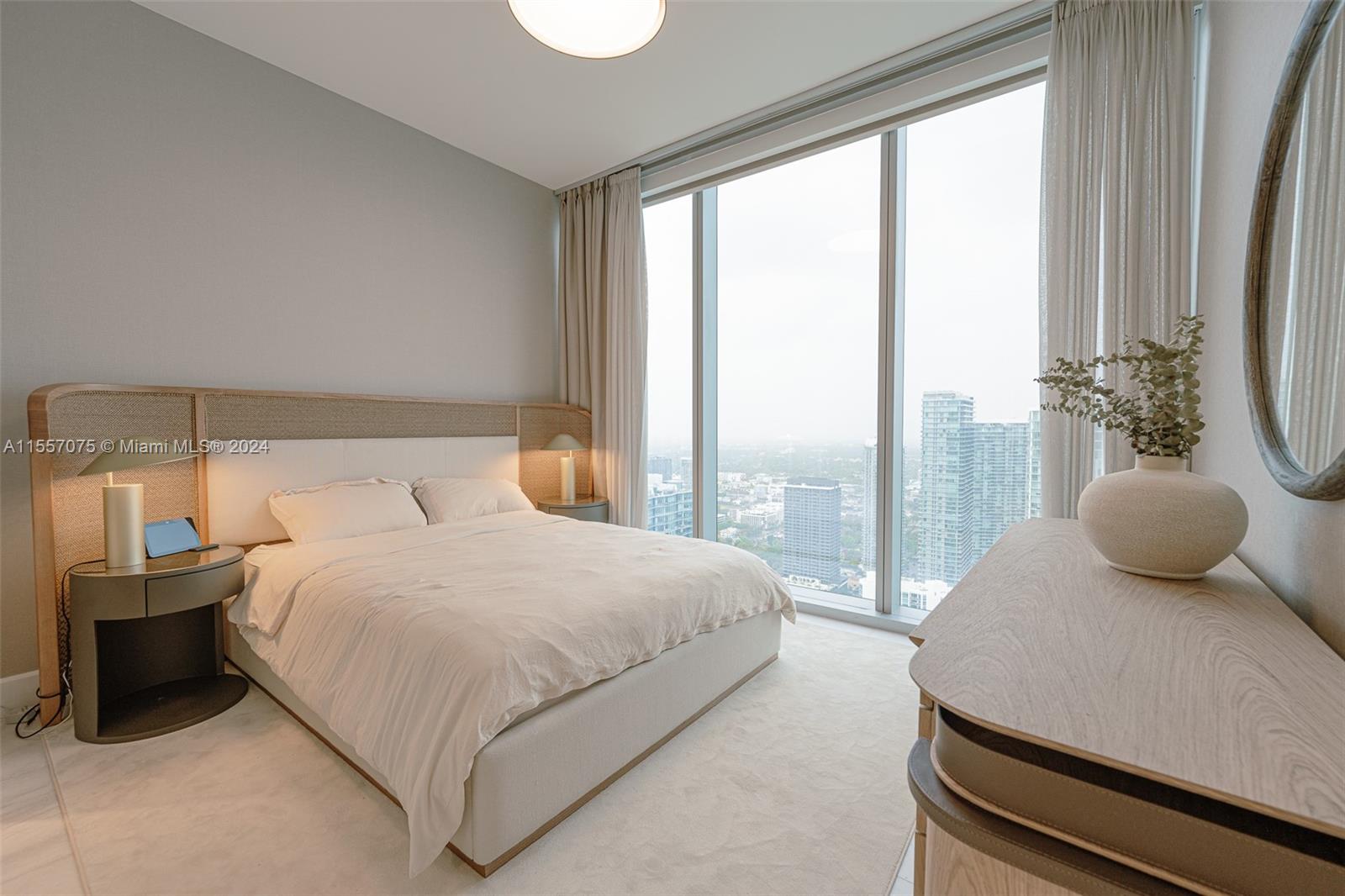 700 NE 26th Ter 4901, Miami, Florida 33137, 4 Bedrooms Bedrooms, ,4 BathroomsBathrooms,Residentiallease,For Rent,700 NE 26th Ter 4901,A11557075