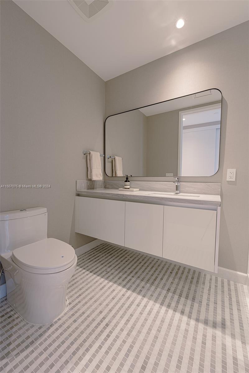 700 NE 26th Ter 4901, Miami, Florida 33137, 4 Bedrooms Bedrooms, ,4 BathroomsBathrooms,Residentiallease,For Rent,700 NE 26th Ter 4901,A11557075