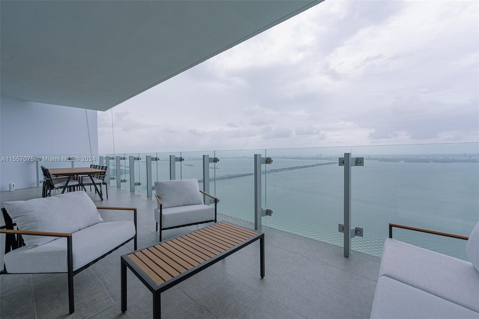 700 NE 26th Ter 4901, Miami, Florida 33137, 4 Bedrooms Bedrooms, ,4 BathroomsBathrooms,Residentiallease,For Rent,700 NE 26th Ter 4901,A11557075