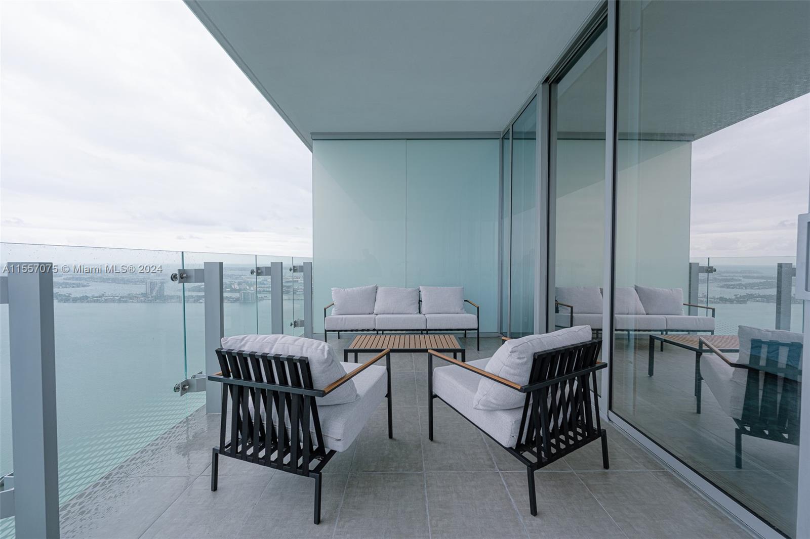 700 NE 26th Ter 4901, Miami, Florida 33137, 4 Bedrooms Bedrooms, ,4 BathroomsBathrooms,Residentiallease,For Rent,700 NE 26th Ter 4901,A11557075