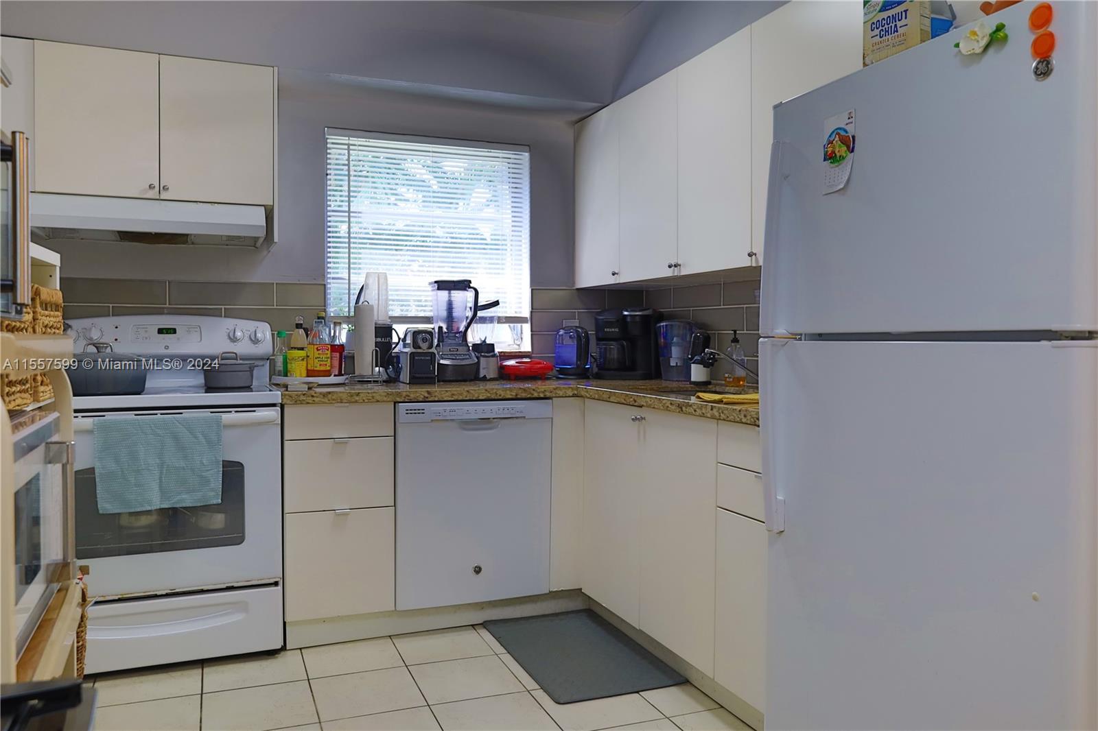 1100 Atlantic Shores Blvd 304, Hallandale Beach, Florida 33009, 2 Bedrooms Bedrooms, ,1 BathroomBathrooms,Residential,For Sale,1100 Atlantic Shores Blvd 304,A11557599