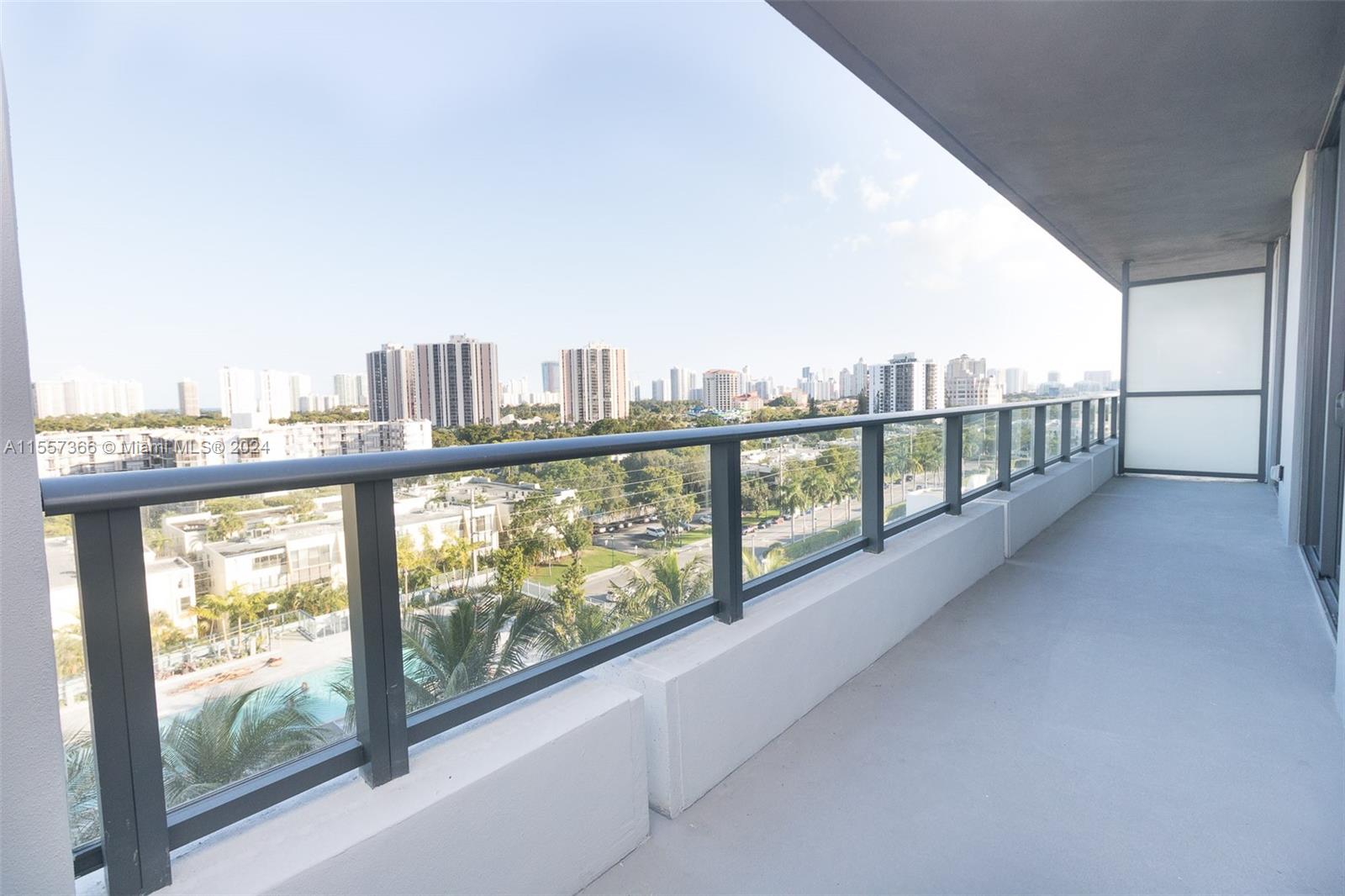 2960 NE 207th St 716, Aventura, Florida 33180, 2 Bedrooms Bedrooms, ,2 BathroomsBathrooms,Residentiallease,For Rent,2960 NE 207th St 716,A11557366