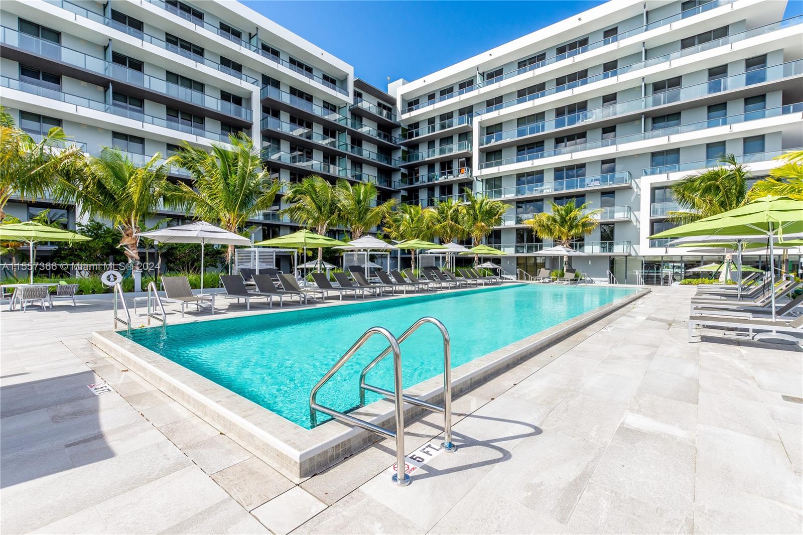 2960 NE 207th St 716, Aventura, Florida 33180, 2 Bedrooms Bedrooms, ,2 BathroomsBathrooms,Residentiallease,For Rent,2960 NE 207th St 716,A11557366