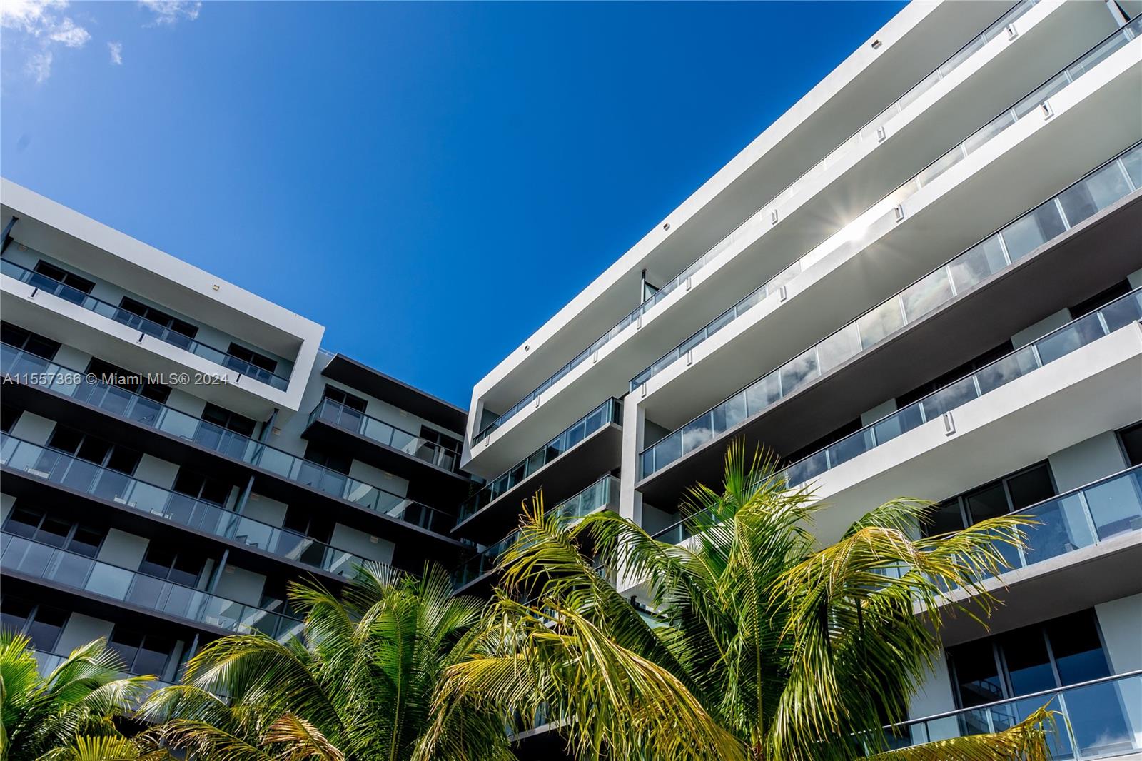 2960 NE 207th St 716, Aventura, Florida 33180, 2 Bedrooms Bedrooms, ,2 BathroomsBathrooms,Residentiallease,For Rent,2960 NE 207th St 716,A11557366