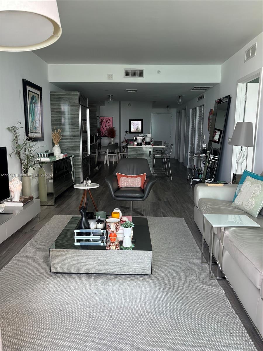 460 NE 28th St 2807, Miami, Florida 33137, 2 Bedrooms Bedrooms, ,2 BathroomsBathrooms,Residentiallease,For Rent,460 NE 28th St 2807,A11557616