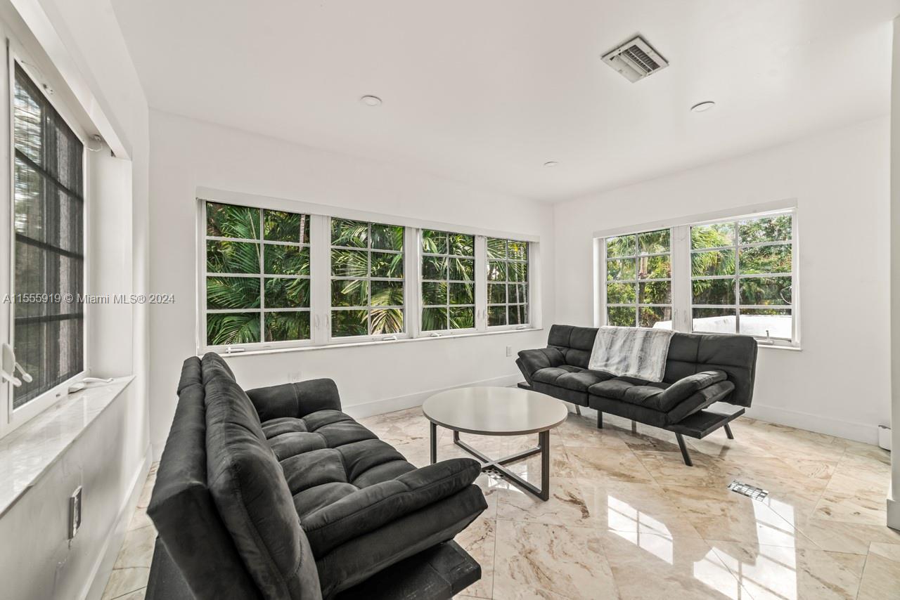 5968 NE 6th Ct, Miami, Florida 33137, 3 Bedrooms Bedrooms, ,4 BathroomsBathrooms,Residentiallease,For Rent,5968 NE 6th Ct,A11555919