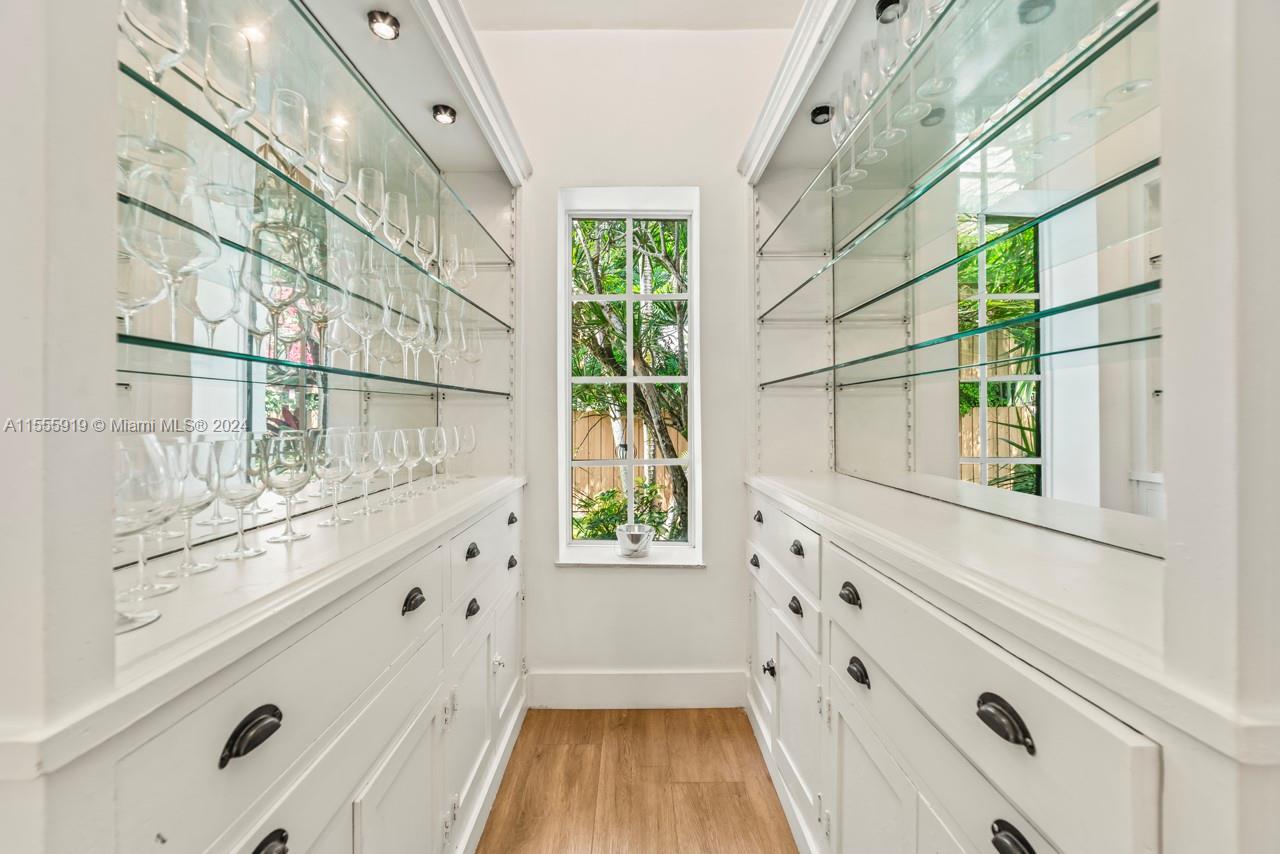 5968 NE 6th Ct, Miami, Florida 33137, 3 Bedrooms Bedrooms, ,4 BathroomsBathrooms,Residentiallease,For Rent,5968 NE 6th Ct,A11555919