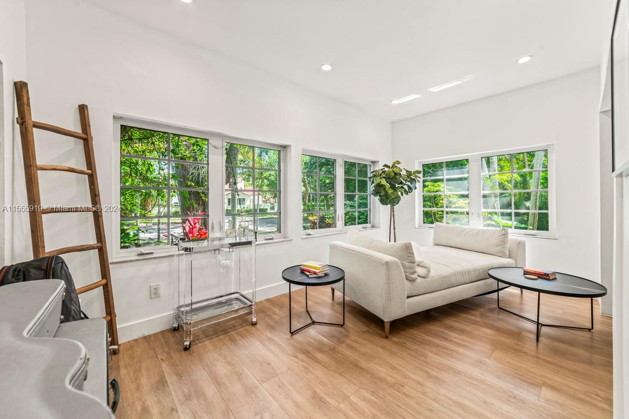 5968 NE 6th Ct, Miami, Florida 33137, 3 Bedrooms Bedrooms, ,4 BathroomsBathrooms,Residentiallease,For Rent,5968 NE 6th Ct,A11555919