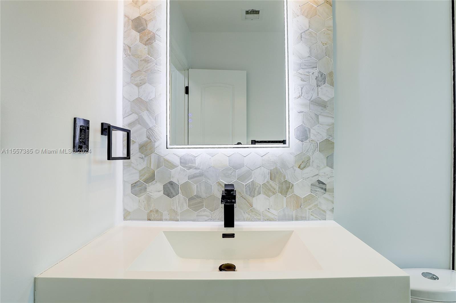 2311 NE 193rd St, Miami, Florida 33180, 4 Bedrooms Bedrooms, ,2 BathroomsBathrooms,Residential,For Sale,2311 NE 193rd St,A11557385