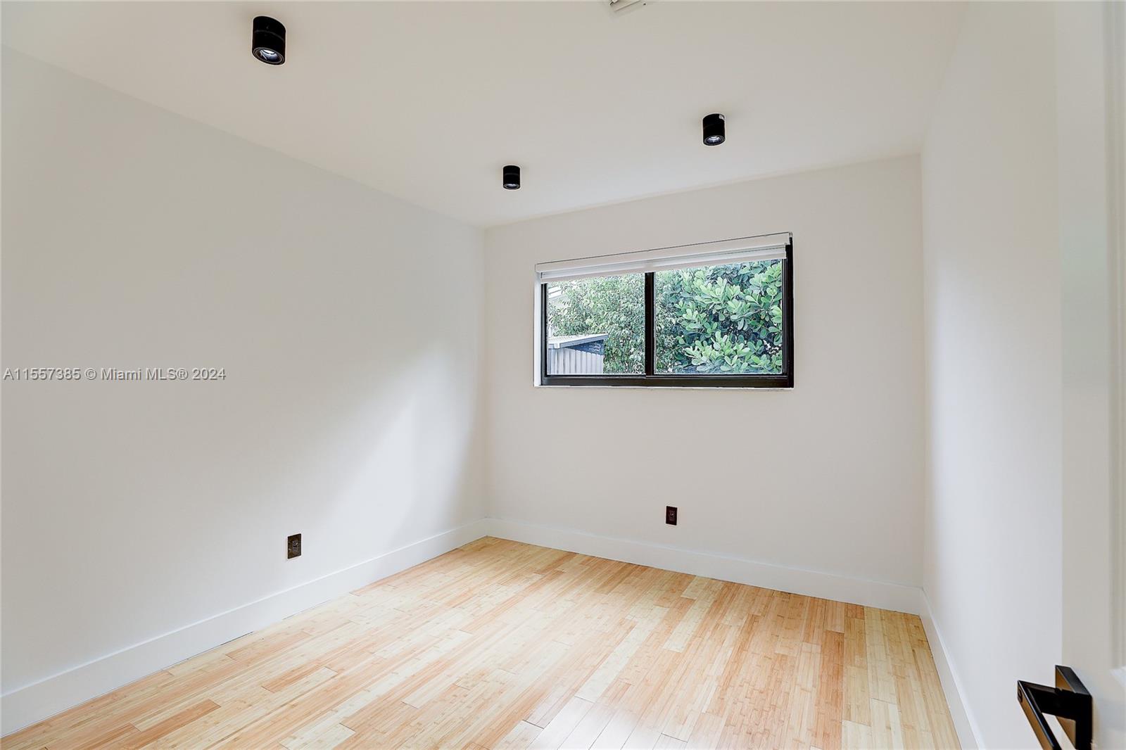 2311 NE 193rd St, Miami, Florida 33180, 4 Bedrooms Bedrooms, ,2 BathroomsBathrooms,Residential,For Sale,2311 NE 193rd St,A11557385