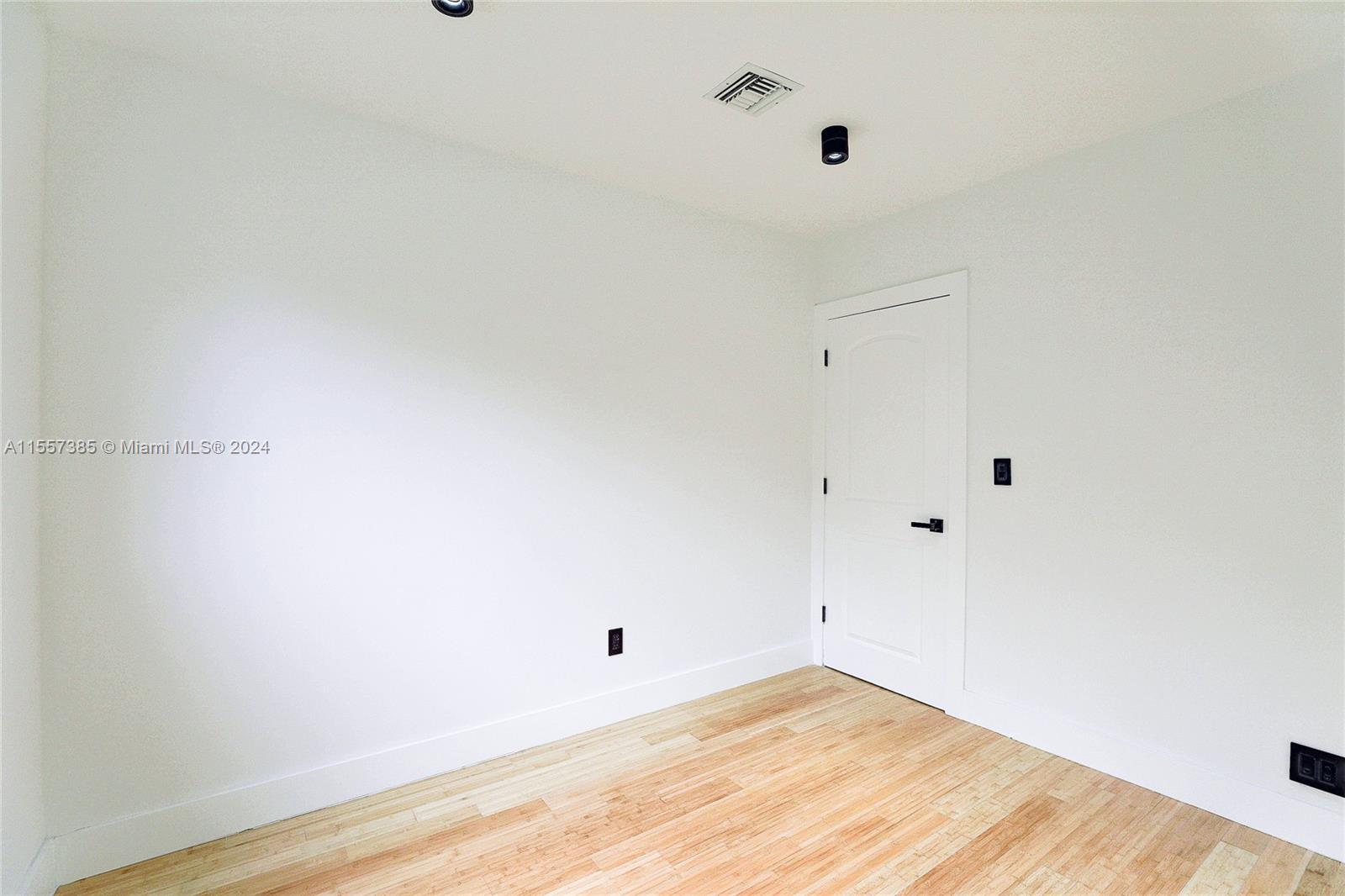 2311 NE 193rd St, Miami, Florida 33180, 4 Bedrooms Bedrooms, ,2 BathroomsBathrooms,Residential,For Sale,2311 NE 193rd St,A11557385