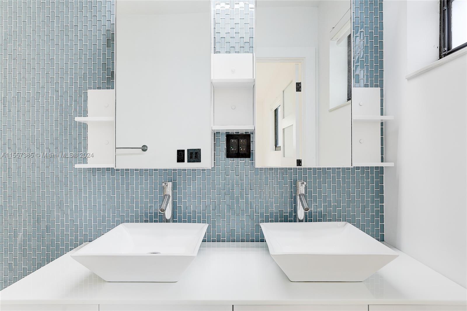 2311 NE 193rd St, Miami, Florida 33180, 4 Bedrooms Bedrooms, ,2 BathroomsBathrooms,Residential,For Sale,2311 NE 193rd St,A11557385