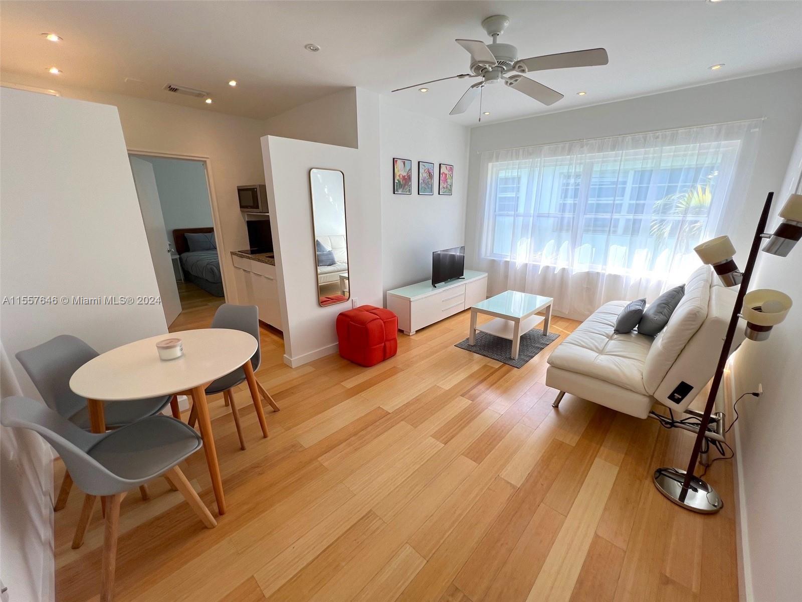 1555 Pennsylvania Ave 205, Miami Beach, Florida 33139, 1 Bedroom Bedrooms, ,1 BathroomBathrooms,Residentiallease,For Rent,1555 Pennsylvania Ave 205,A11557646