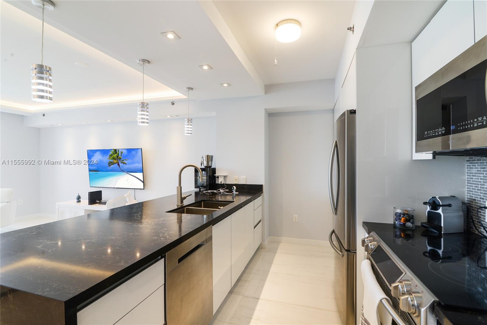 1830 S Ocean Dr 4512, Hallandale Beach, Florida 33009, 1 Bedroom Bedrooms, ,1 BathroomBathrooms,Residential,For Sale,1830 S Ocean Dr 4512,A11555992