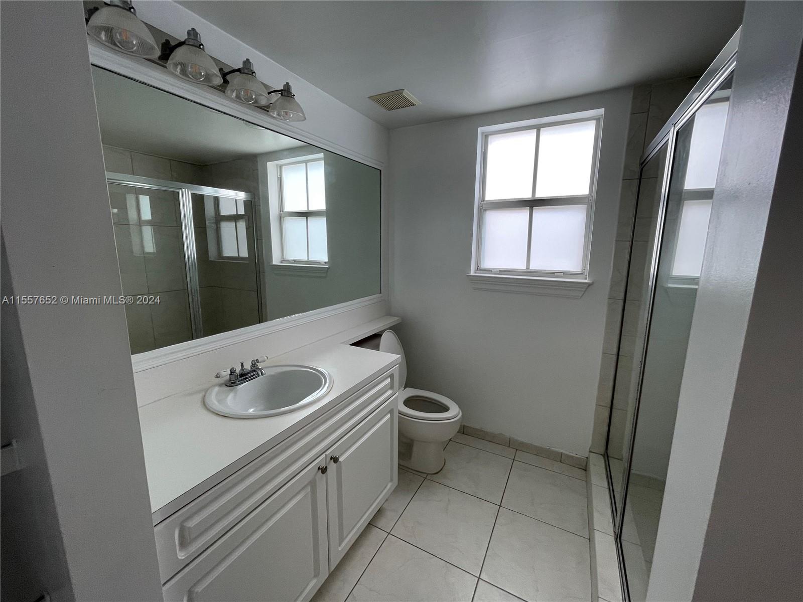 6851 SW 44th St 201, Miami, Florida 33155, 3 Bedrooms Bedrooms, ,2 BathroomsBathrooms,Residentiallease,For Rent,6851 SW 44th St 201,A11557652