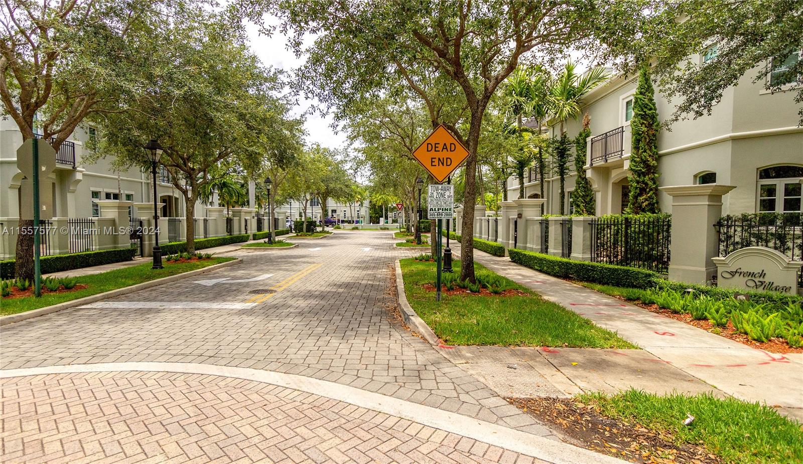 10170 SW 75 PL #10170 For Sale A11557577, FL