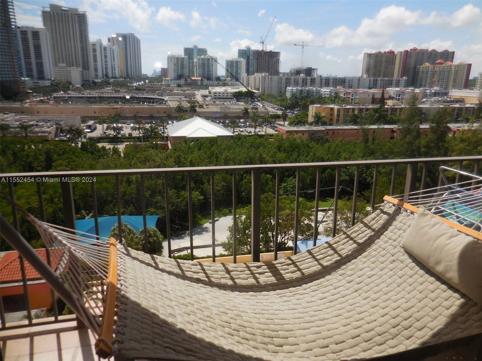 210 174th St 1107, Sunny Isles Beach, Florida 33160, 2 Bedrooms Bedrooms, ,2 BathroomsBathrooms,Residentiallease,For Rent,210 174th St 1107,A11552454