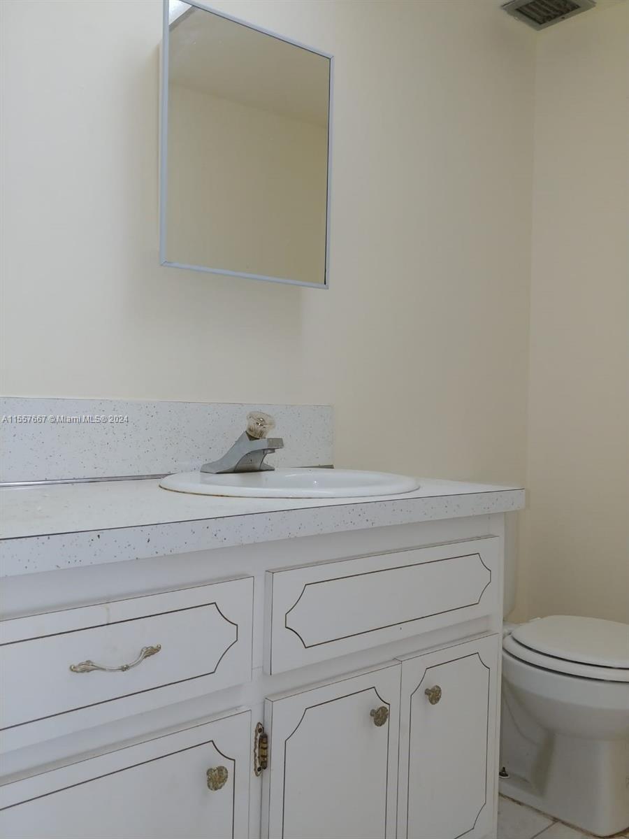 16710 NE 9th Ave 607, North Miami Beach, Florida 33162, 1 Bedroom Bedrooms, ,1 BathroomBathrooms,Residentiallease,For Rent,16710 NE 9th Ave 607,A11557667