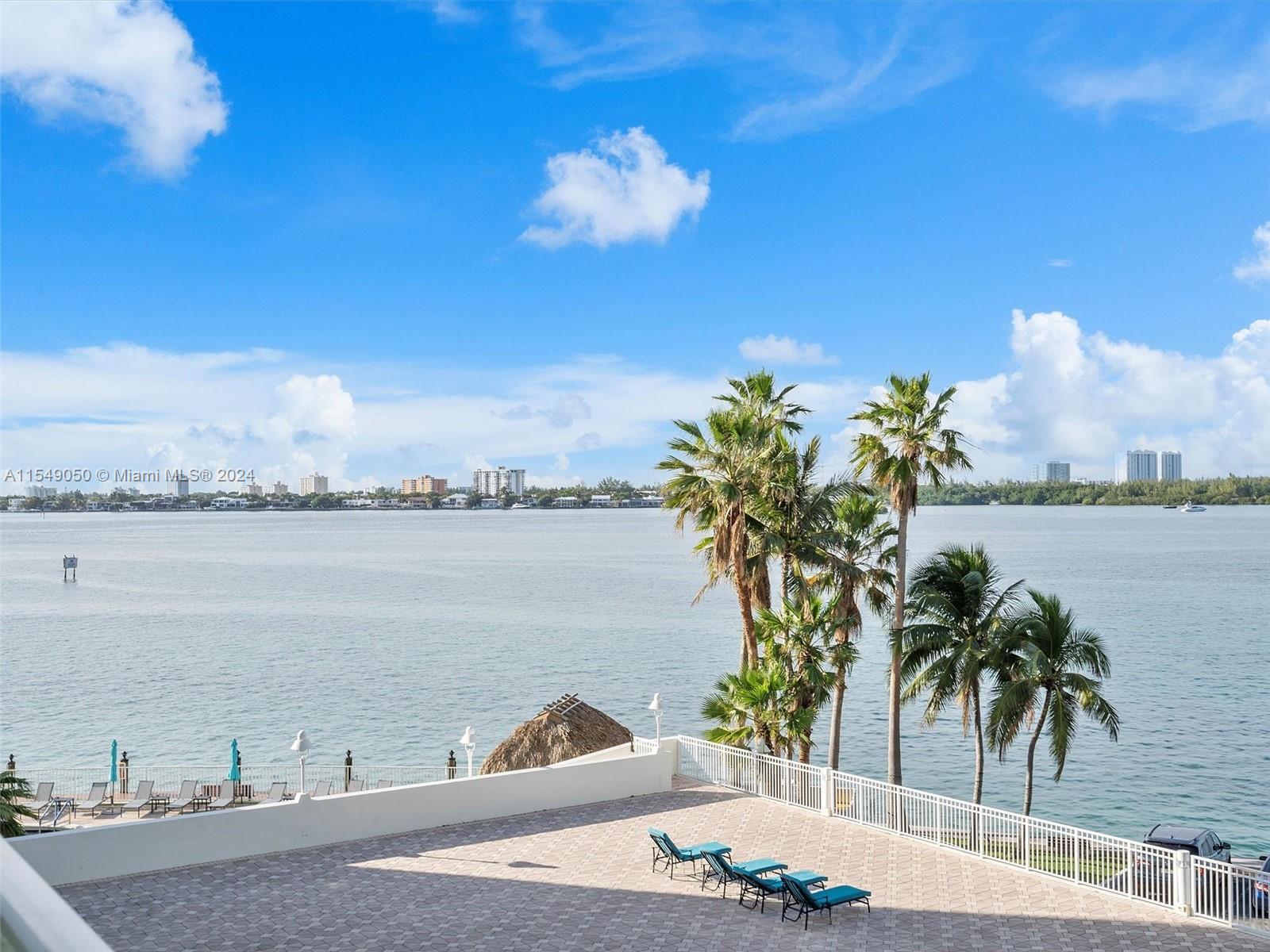 Waterfront unit available at Island Pointe Condominium. This Unit has 1 bedroom with 1.5
bathrooms facing north-northwest towards Biscayne Bay. Large galley kitchen with granite
countertops and lots of cabinet space. Large walking closet. Spacious living room and dining room.
Access to balcony from the living room. Building has lots of amenities: Heated pool, large gym,
media room, tiki huts & gas grills, 24-hour front desk attendant, and on-site management. Gated
property. Premium cable, high-speed internet, Reserves are included in the HOA. Cooling tower &
chiller system for air conditioning, electric bills are lower. Walk to A+ school. Unit comes with 1
assigned parking space.