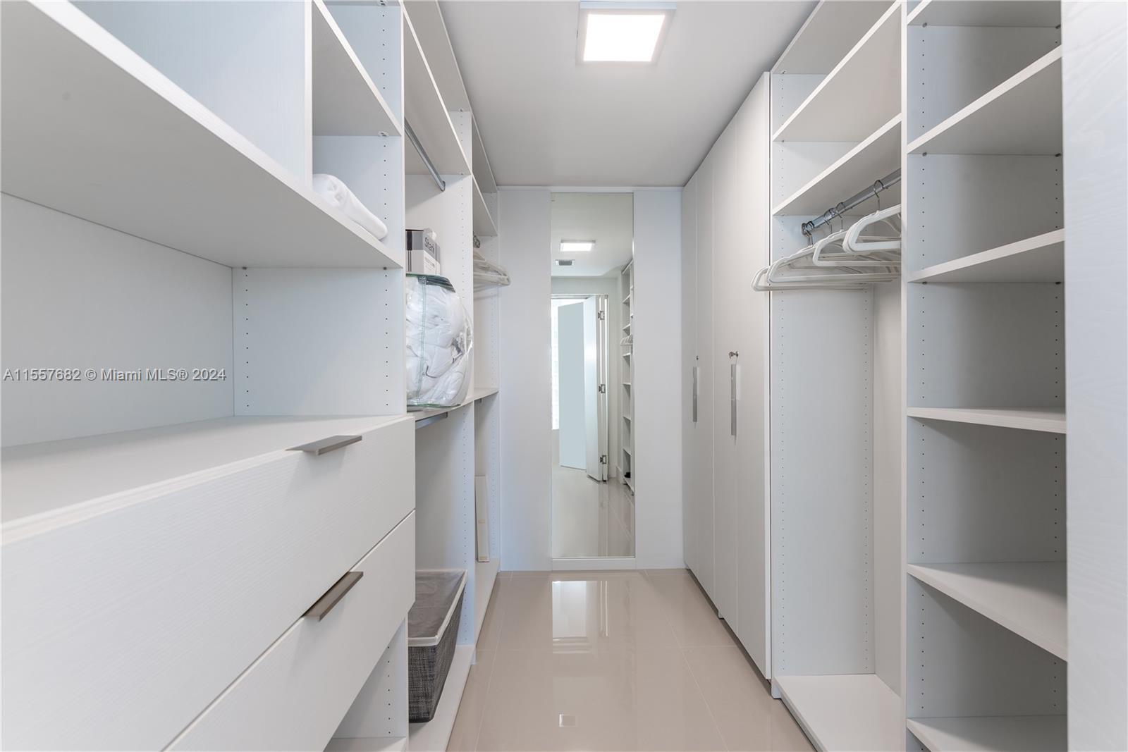 488 NE 18th St 3610, Miami, Florida 33132, 3 Bedrooms Bedrooms, ,3 BathroomsBathrooms,Residentiallease,For Rent,488 NE 18th St 3610,A11557682