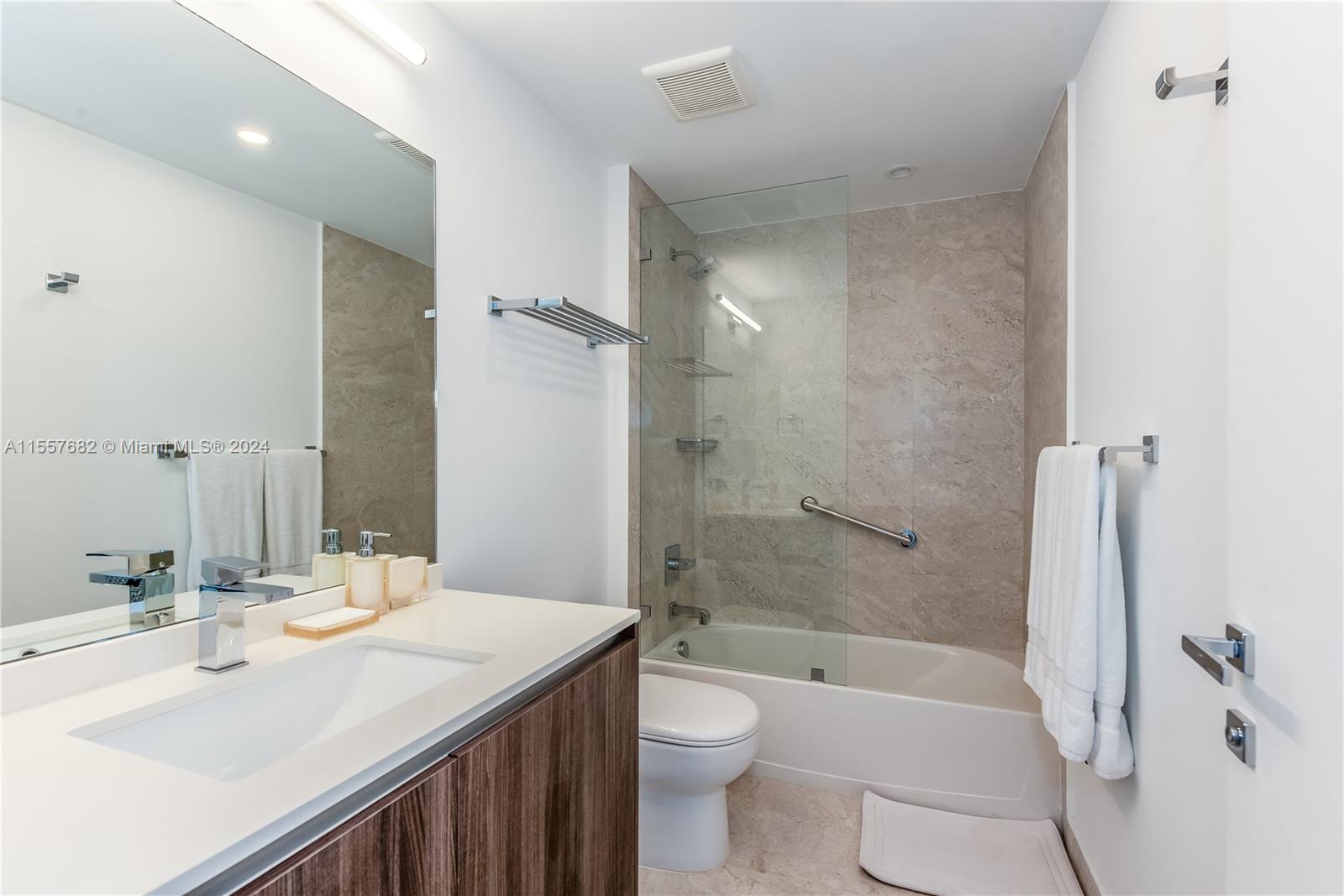 2nd bedroom bathroom