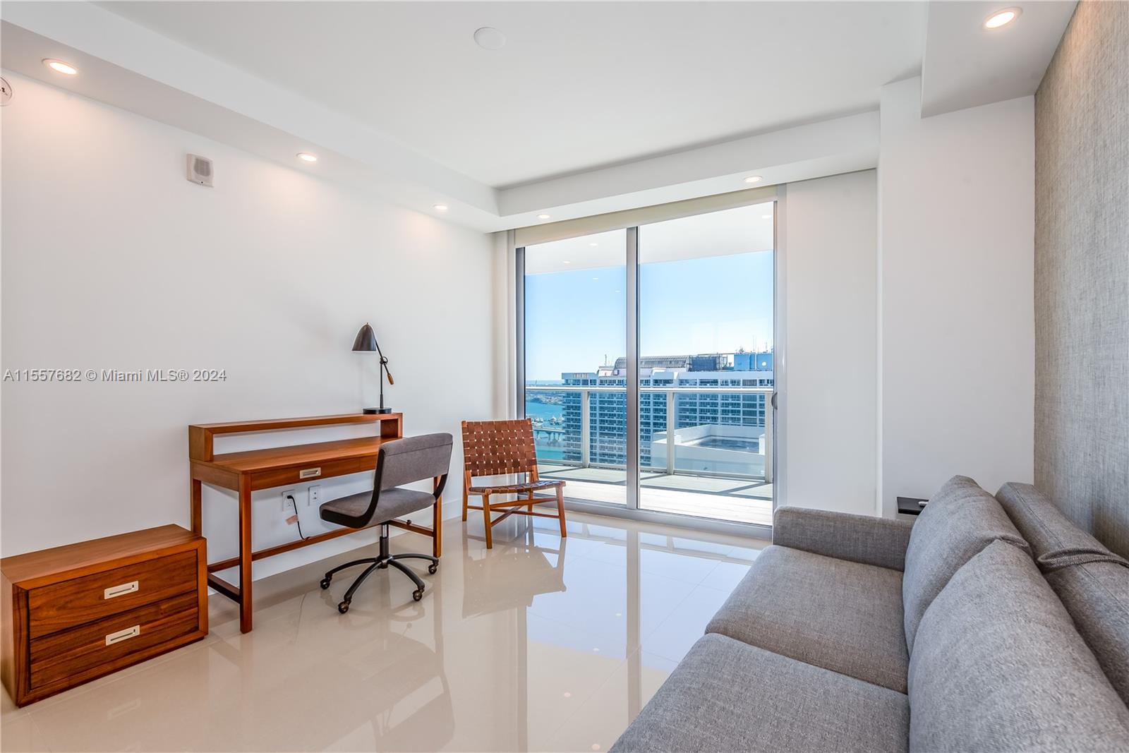 488 NE 18th St 3610, Miami, Florida 33132, 3 Bedrooms Bedrooms, ,3 BathroomsBathrooms,Residentiallease,For Rent,488 NE 18th St 3610,A11557682