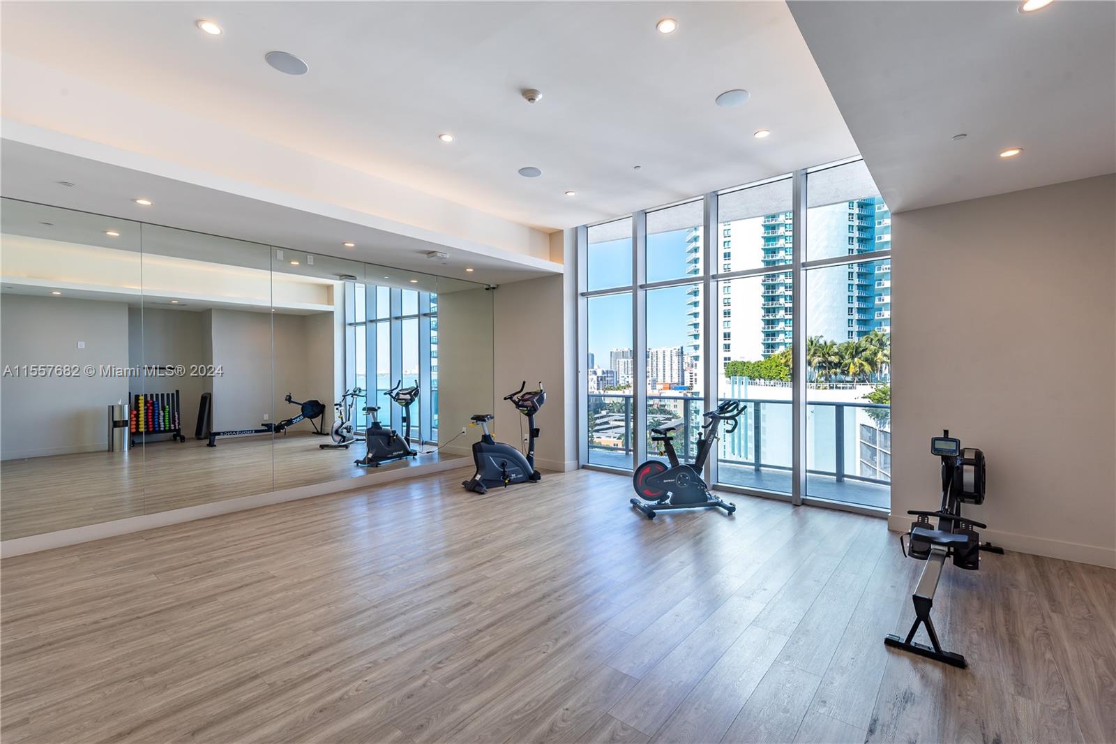 488 NE 18th St 3610, Miami, Florida 33132, 3 Bedrooms Bedrooms, ,3 BathroomsBathrooms,Residentiallease,For Rent,488 NE 18th St 3610,A11557682