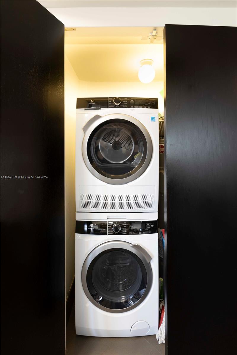 20000 E Country Club Dr 611, Aventura, Florida 33180, 3 Bedrooms Bedrooms, ,3 BathroomsBathrooms,Residential,For Sale,20000 E Country Club Dr 611,A11557659