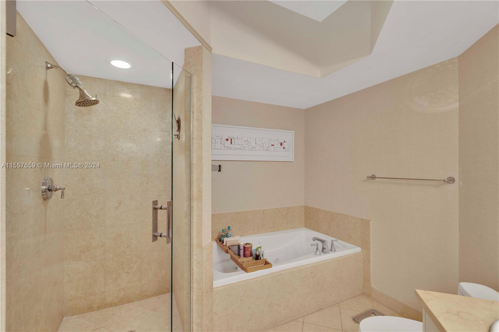 20000 E Country Club Dr 611, Aventura, Florida 33180, 3 Bedrooms Bedrooms, ,3 BathroomsBathrooms,Residential,For Sale,20000 E Country Club Dr 611,A11557659