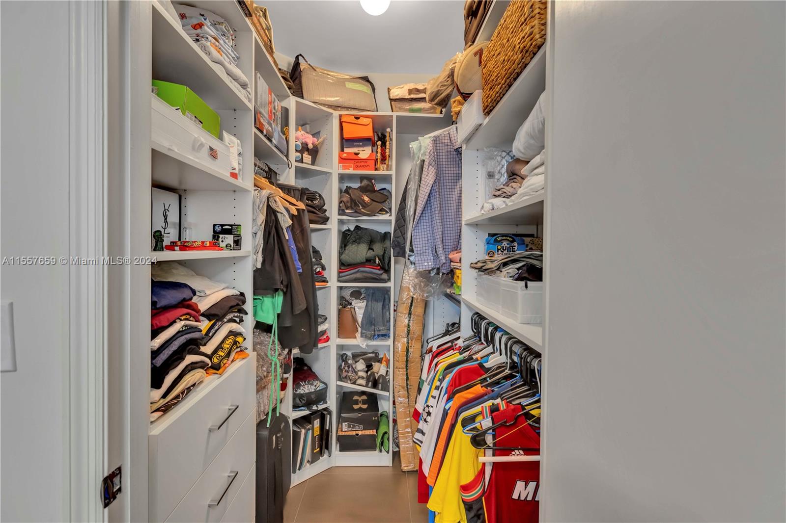 20000 E Country Club Dr 611, Aventura, Florida 33180, 3 Bedrooms Bedrooms, ,3 BathroomsBathrooms,Residential,For Sale,20000 E Country Club Dr 611,A11557659