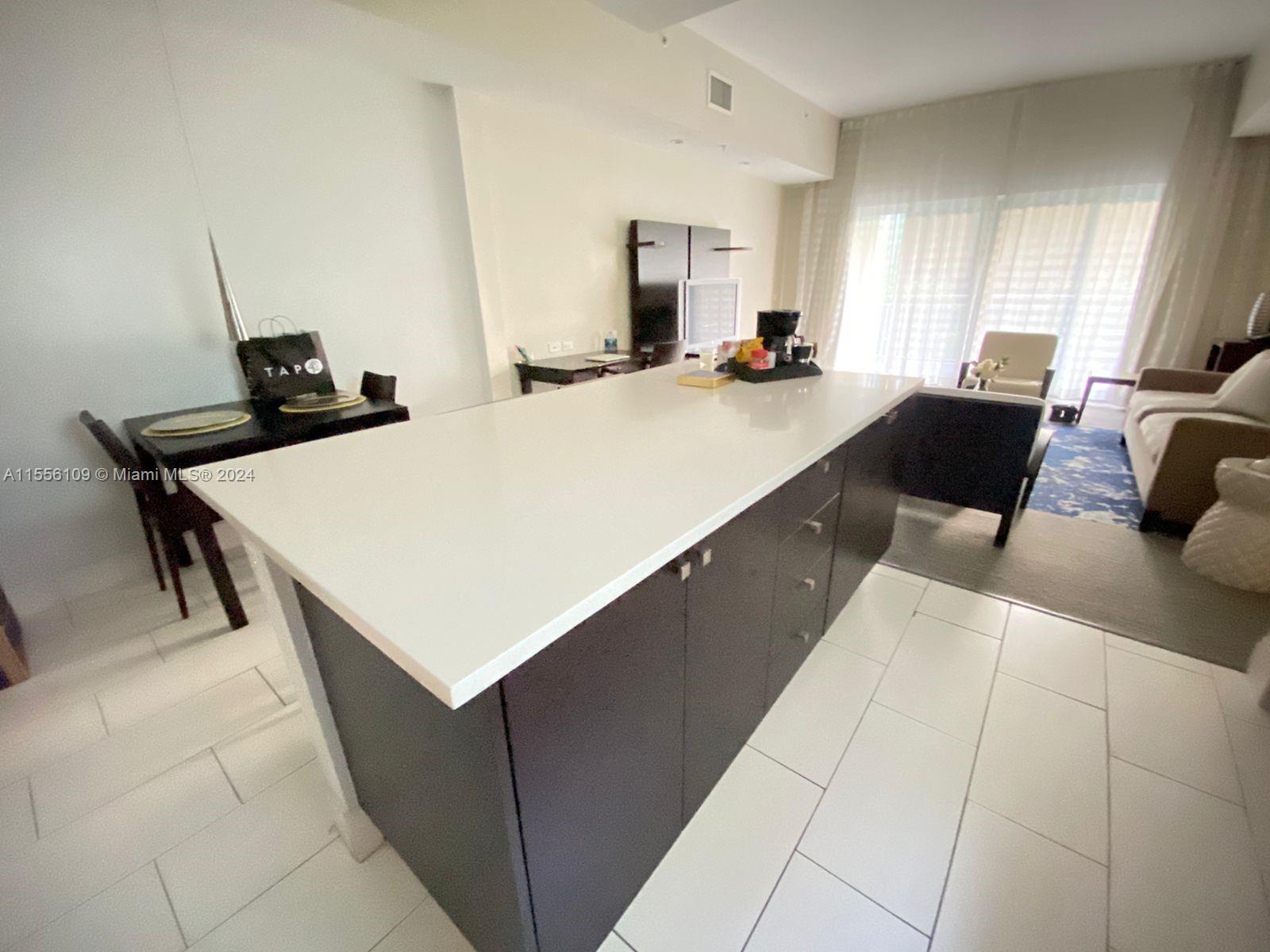 5300 NW 87th Ave 108, Doral, Florida 33178, 1 Bedroom Bedrooms, ,2 BathroomsBathrooms,Residentiallease,For Rent,5300 NW 87th Ave 108,A11556109