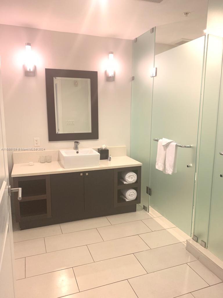 5300 NW 87th Ave 108, Doral, Florida 33178, 1 Bedroom Bedrooms, ,2 BathroomsBathrooms,Residentiallease,For Rent,5300 NW 87th Ave 108,A11556109