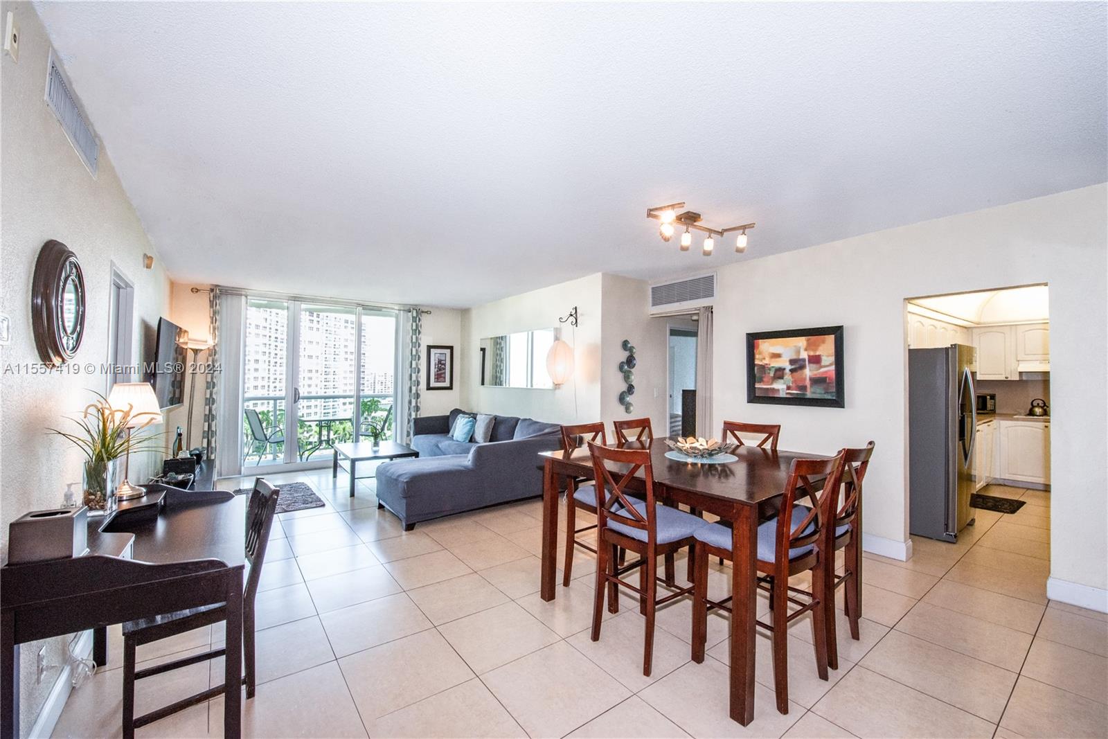 3901 OCEAN DR 9P, Hollywood, Florida 33019, 2 Bedrooms Bedrooms, ,2 BathroomsBathrooms,Residentiallease,For Rent,3901 OCEAN DR 9P,A11557419