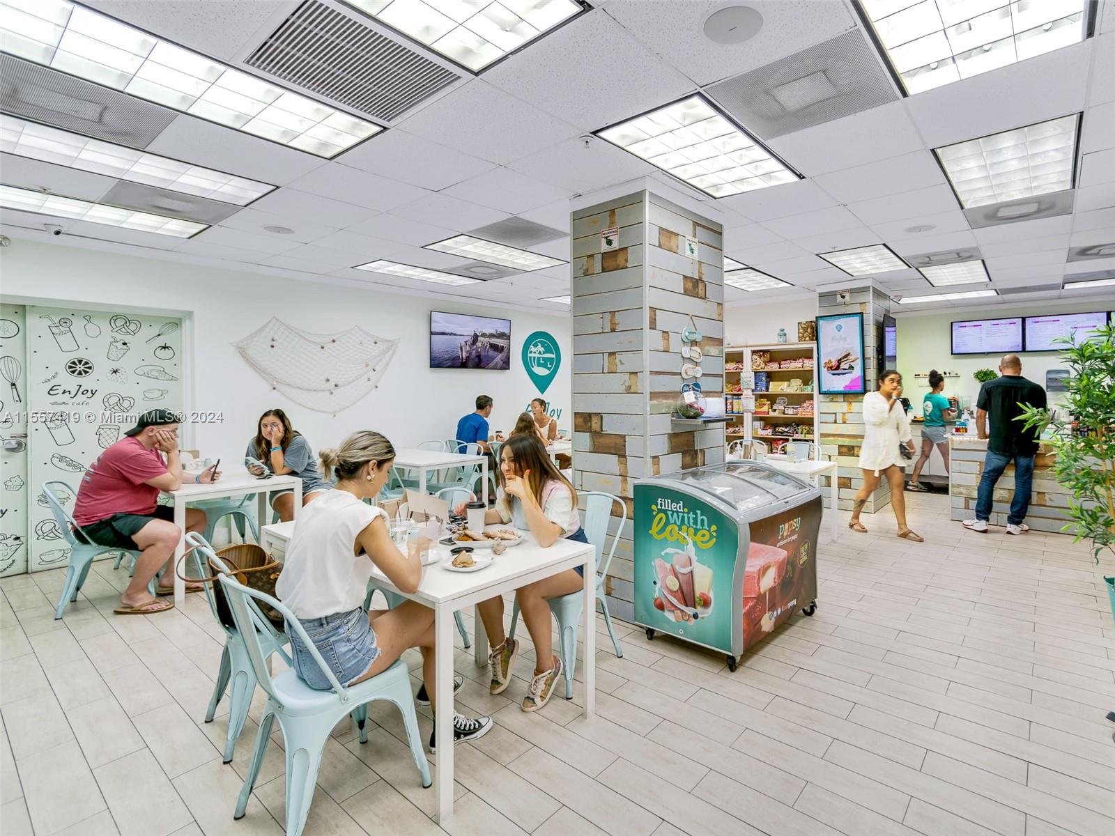 3901 OCEAN DR 9P, Hollywood, Florida 33019, 2 Bedrooms Bedrooms, ,2 BathroomsBathrooms,Residentiallease,For Rent,3901 OCEAN DR 9P,A11557419