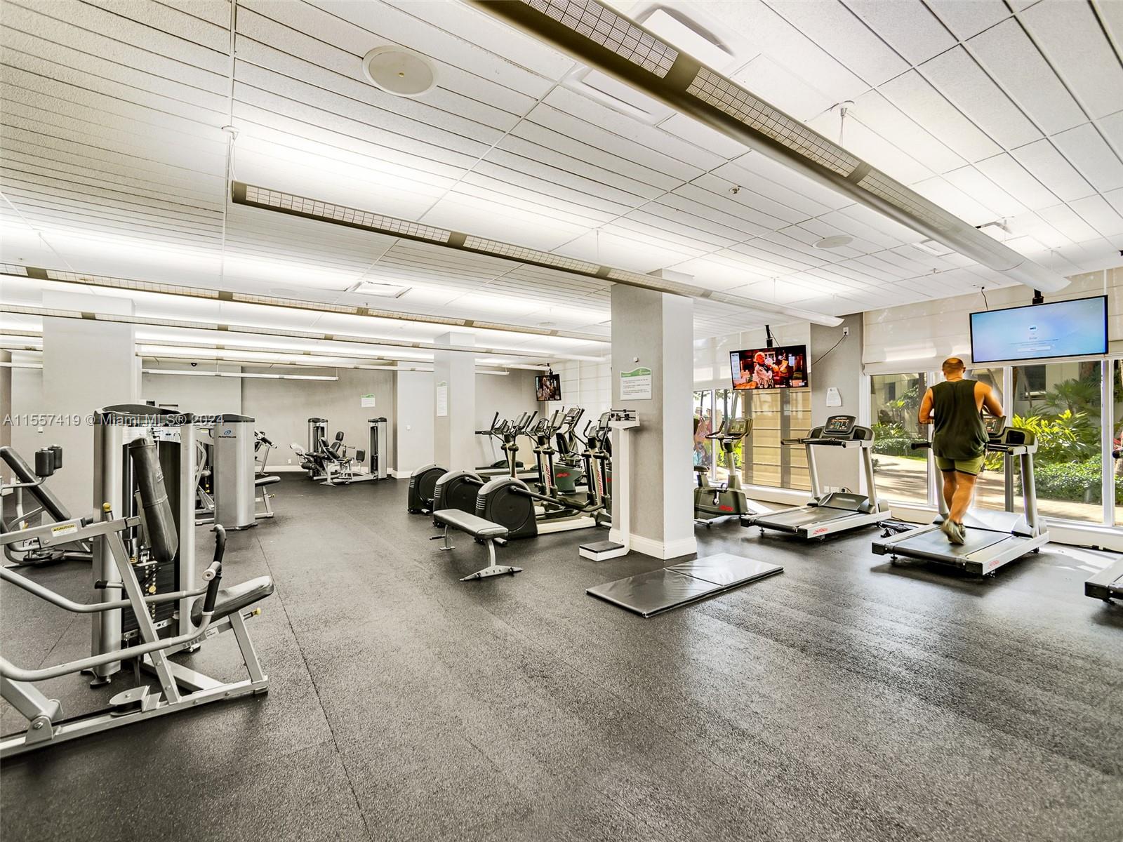 3901 OCEAN DR 9P, Hollywood, Florida 33019, 2 Bedrooms Bedrooms, ,2 BathroomsBathrooms,Residentiallease,For Rent,3901 OCEAN DR 9P,A11557419