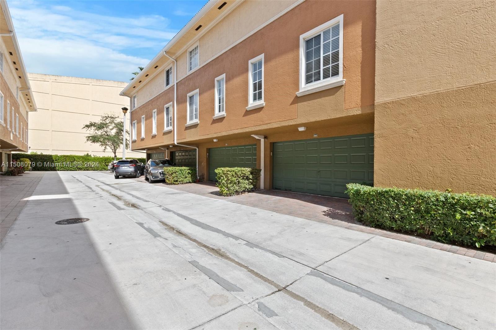 2831 NE 185th St 604, Aventura, Florida 33180, 2 Bedrooms Bedrooms, ,2 BathroomsBathrooms,Residential,For Sale,2831 NE 185th St 604,A11508079