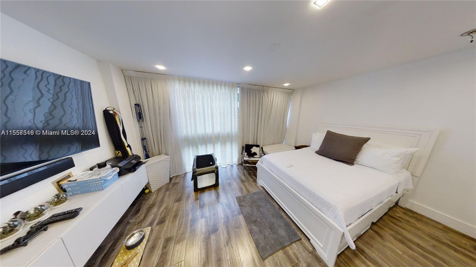 Aventura, Florida 33180, 2 Bedrooms Bedrooms, ,3 BathroomsBathrooms,Residential,For Sale,A11557546